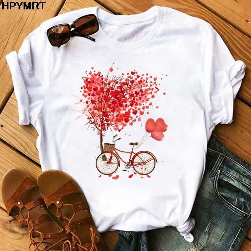 Pembe Kalp Çiçek Baskı Kadın T-shirt Casual Beyaz Tops Yaz Kısa Kollu Kadın T Gömlek Kawaii Aşk Baskı Kadın Tees Giyim X0527