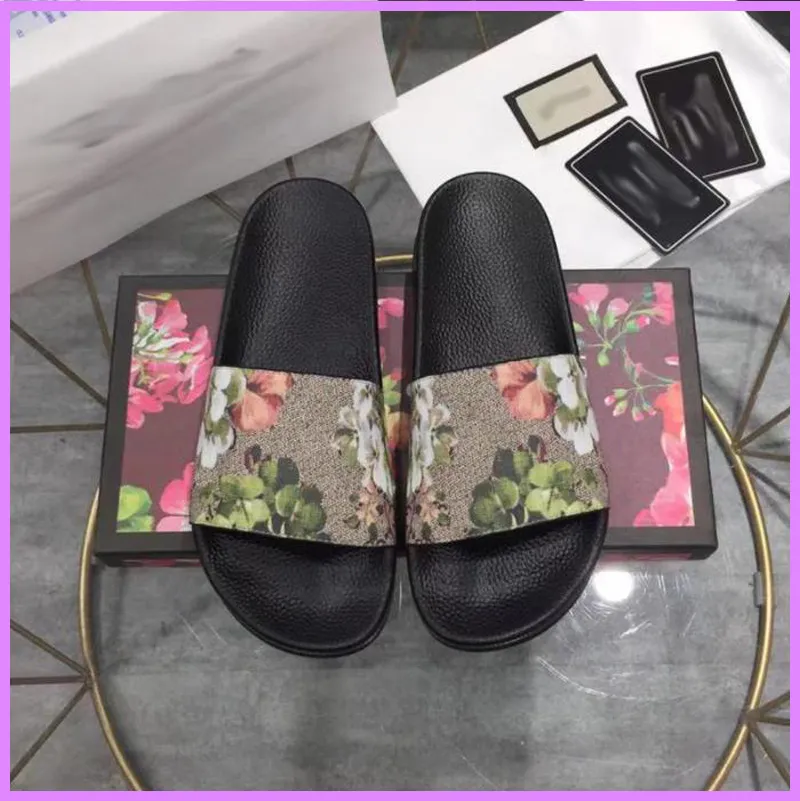 Herren Designer Slides Damen Hausschuhe Mode Luxurys Floral Slipper Leder Gummi Flats Sandalen Sommer Strand Schuhe D2112313F