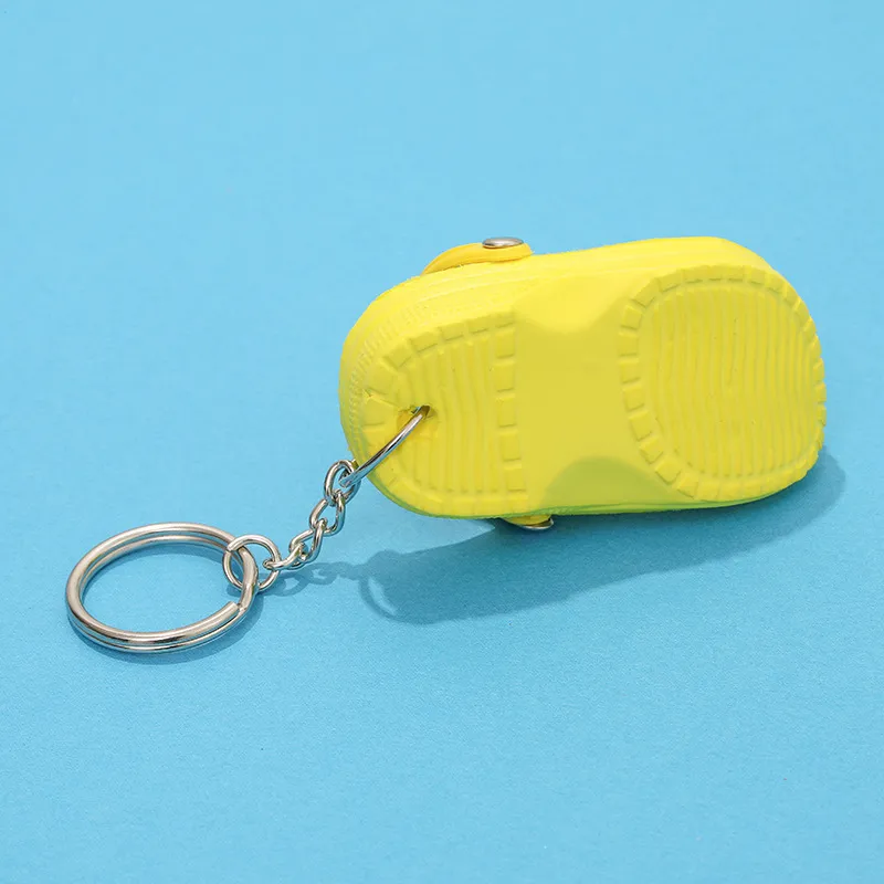 20 шт. Смешанные цвета 3D Mini 7 5см Eva Beach Hole Little Coc The Croc Buse Accessory Accessories Keyring Car Care Cake Chain Charms 2202056