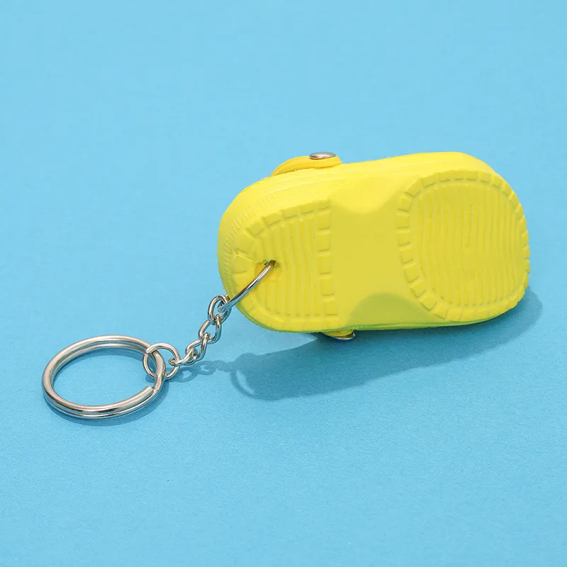 20 pièces couleurs mélangées 3D Mini 7.5 cm EVA trou de plage petite chaussure porte-clés sac accessoires porte-clés voiture sac à main porte-clés charmes 2202282419593