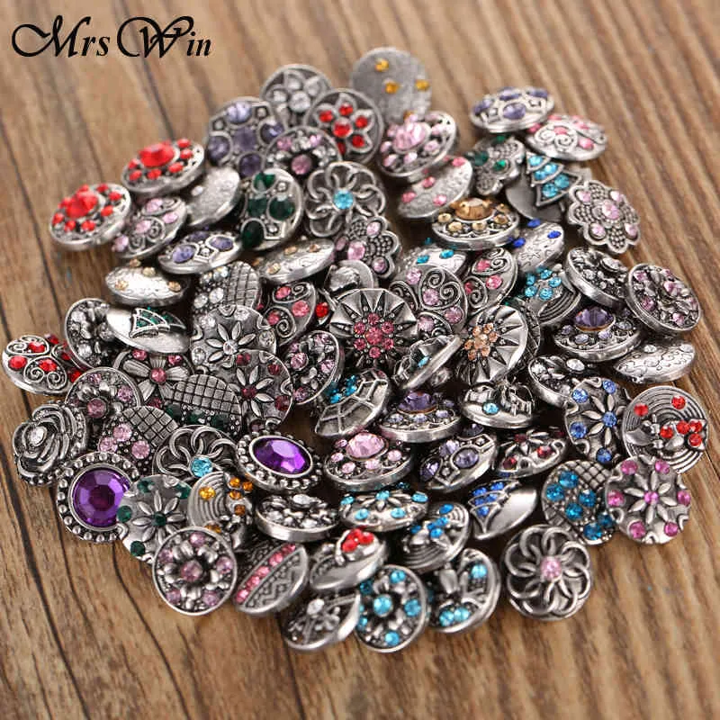 100 pçs / lote inteiro 12mm 18mm botão de pressão joias para pulseira de pressão mista strass metal encantos diy botões joias de pressão 210323322u