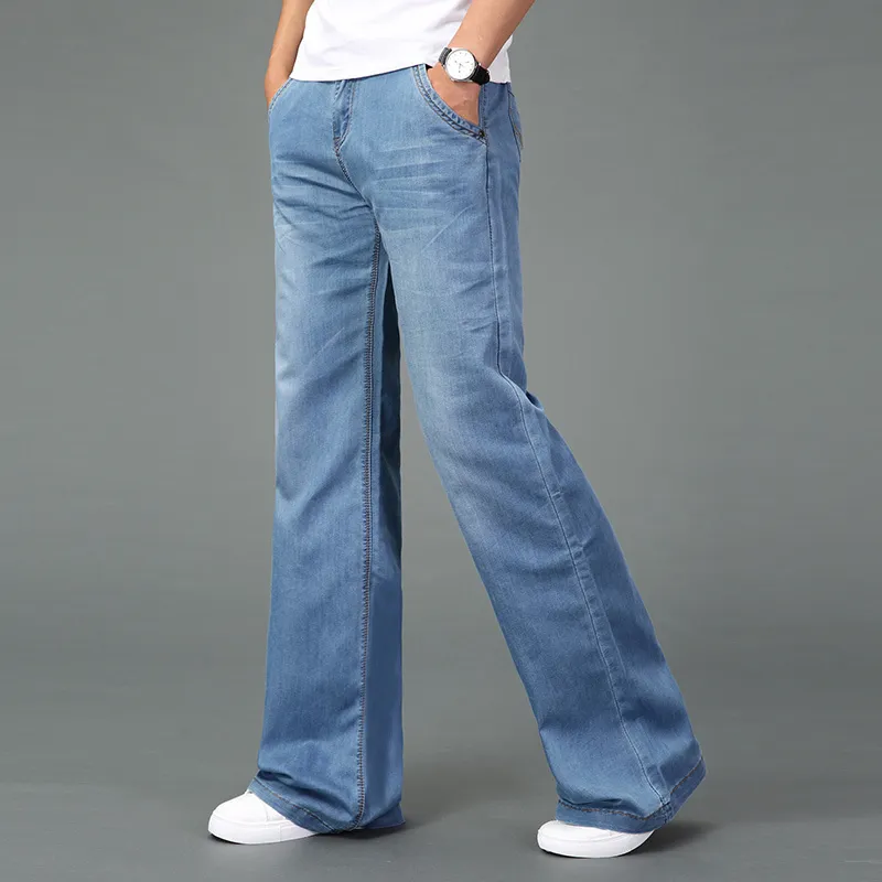 Jeans Uomo Uomo Modis Jeans svasati grandi Boot Cut Gamba svasata Vestibilità ampia Vita alta Designer maschile Jeans denim blu classico 210318