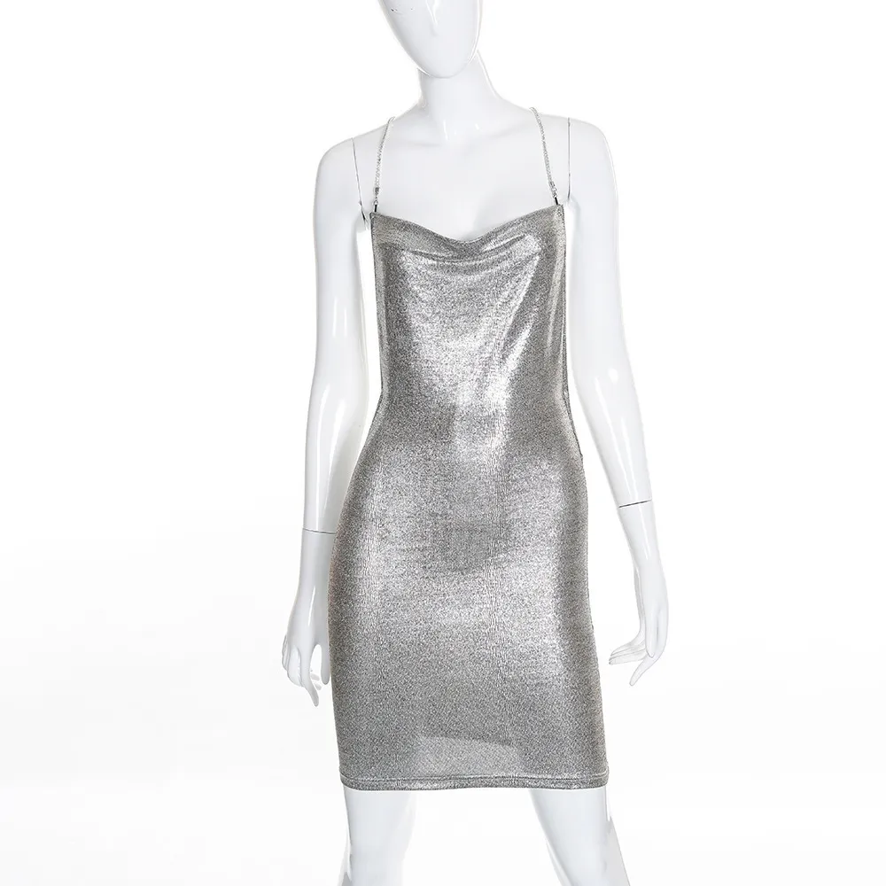 Женщины Y2K E-Girl Sexy Glitter Silver Mini платье мода спагетти ремешок без спинки Bodycon ночной клуб вечеринка 210517