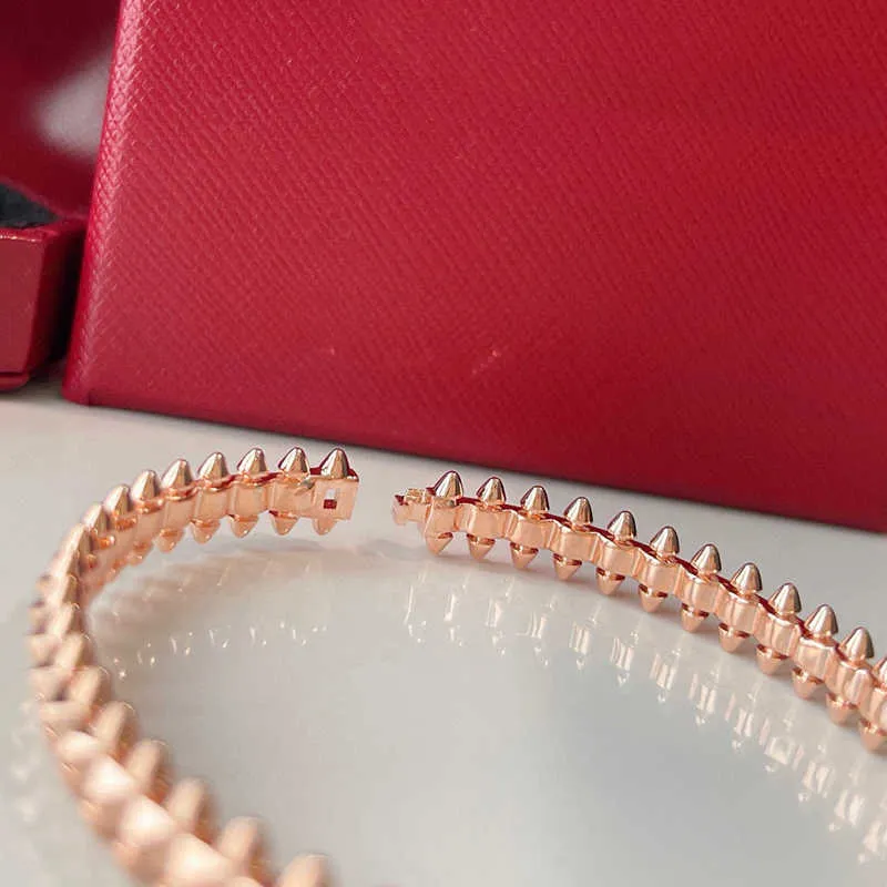 2021 Top Brand puro argento sterling 925 gioielli da donna in oro rosa Spikes Steam-punk braccialetto gioielli da sposa intorno rivetto braccialetto219y