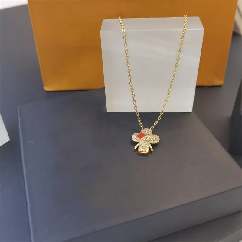 Ladies Floral Diamond Pendant Necklace With Box Trendy Crystal Bling Jewelry Unisex Street Party Charm Chain Exquisite Gift Neckla267D
