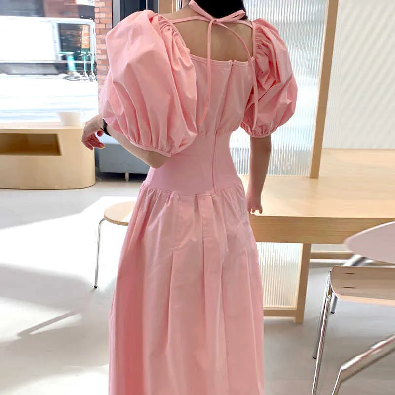 Korejpaa Frauen Kleid Sommer Koreanische Chic Französisch Temperament Square-Neck Taille-Slimming Lace-Up Backless Puff Sleeve Vestidos 210526