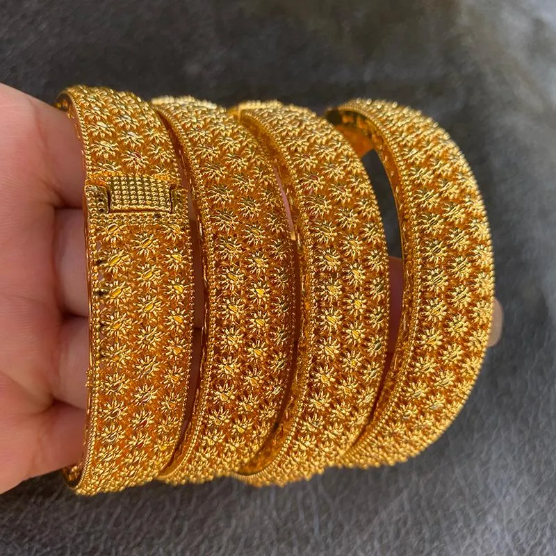 Bangle Dubai Bangles para mulheres cor de ouro Islam Médio Oriente 24k pulseiras etíopes jóias de casamento presentes africanos247b