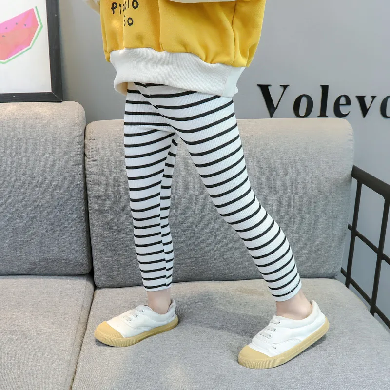 Höst Söt tjejer Bomull All-Match Striped Leggings Kids Casual Skinny Byxor Barn Render 210508