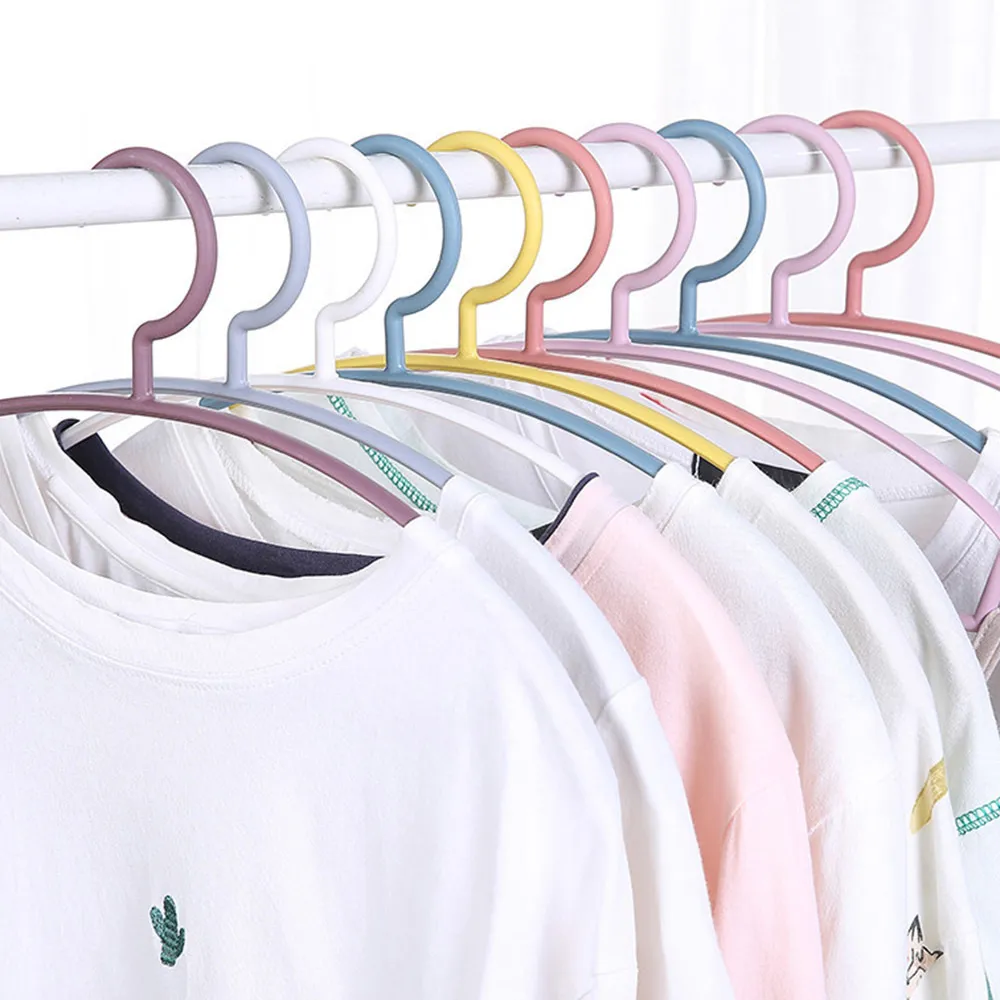 / Cintres En Plastique Arc Forme Antidérapant Manteau T-shirt Cintre Maison Armoire Salle De Bains Extérieur Séchoirs Blanc Rose 210318