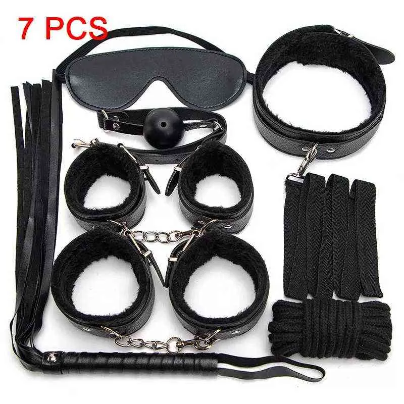 Bondage Kit BDSM in pelle sexy Set di bondage sessuale Manette Manette Corda frusta Benda Gag Giocattoli sessuali coppie Kit Prodotto adulti esotico 1122