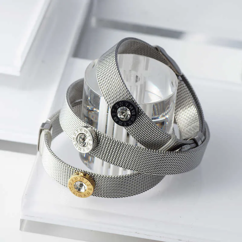 High Quality 316l Stainless Steel Adjustable Wristband Bracelets Roman Number Round Disc Crystal Bangles Flexible Belt Design Q0719