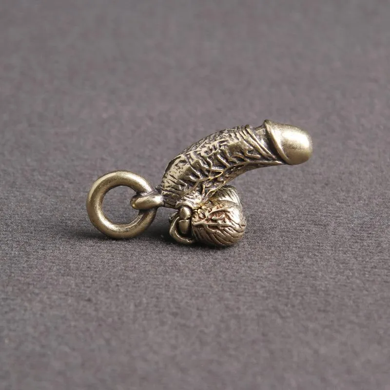 Keychains Brass Male Penis Pendant Keychain Fun Creative Simulation Chick Personality Key Chain Mini Genitals Car237h