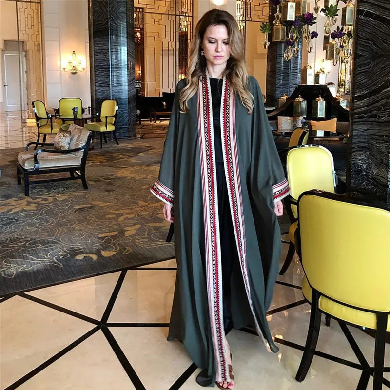 Plus Size Geborduurde Zomer Beachwear Chiffon Kaftan Strand Vrouw Tuniek Badjurk Robe Plage Zwemkleding Cover Up # Q1038 210420