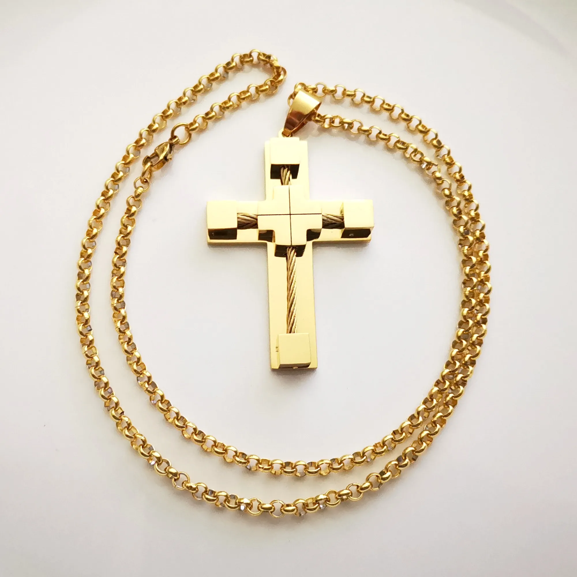 Collier de croix masculin 316l en acier inoxydable Jésus-Christ pendentif en or blanc rolo joelry 4 mm 24 pouces233y
