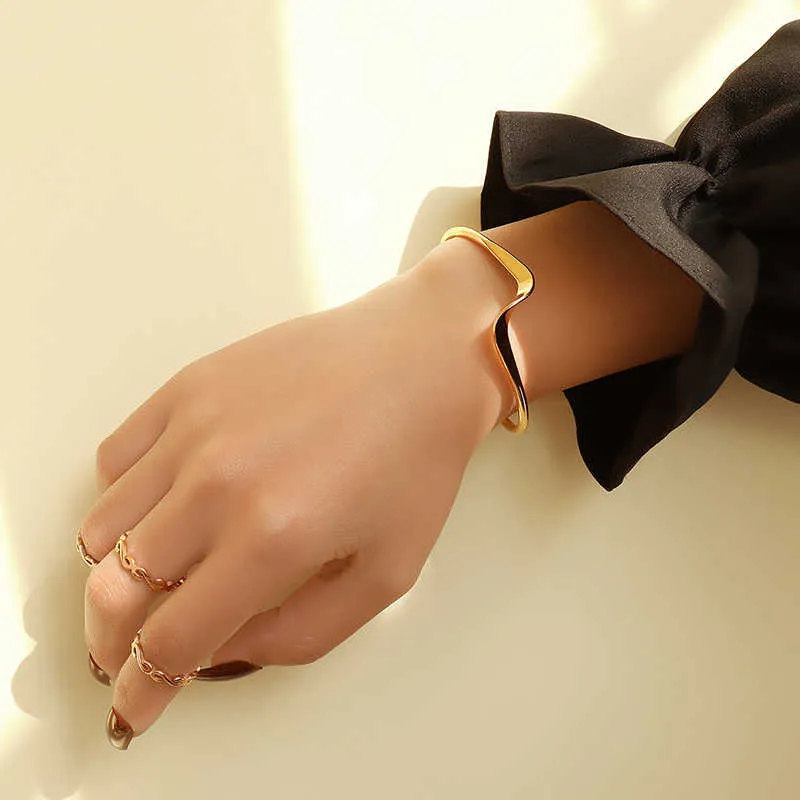 European and American C-word Adjustable Fashion Plain Ring Twist Open Bracelet Rose Gold Stainless Steel Cuff Bangle Q0717