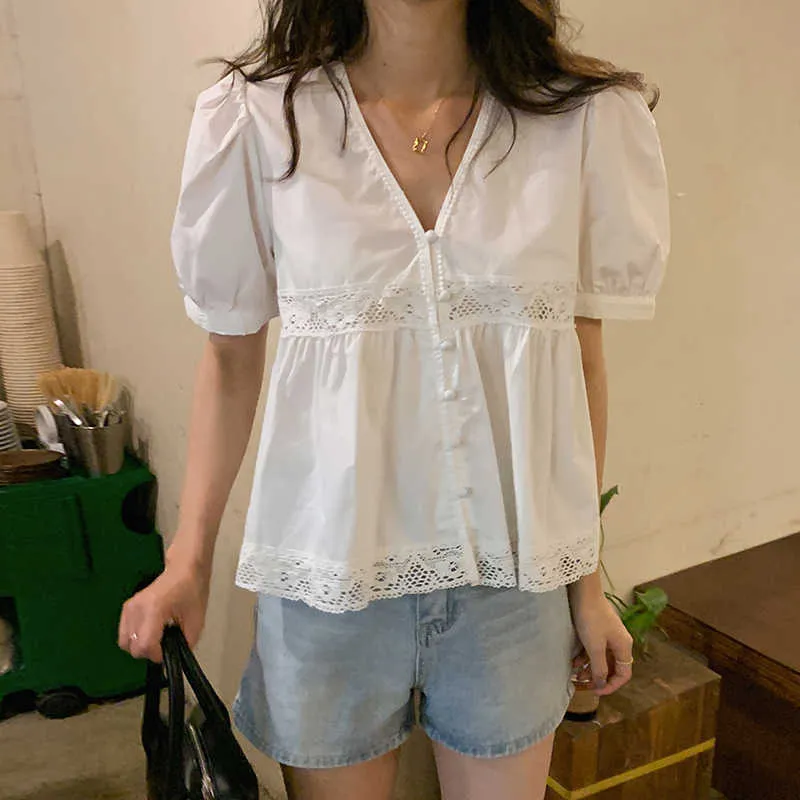 コレヒパアの女性のシャツ夏の韓国のシックな女の子全てのマッチミルクソフトVネック中空かぎ針編みタッセルステッチパフスリーブブラウス210526