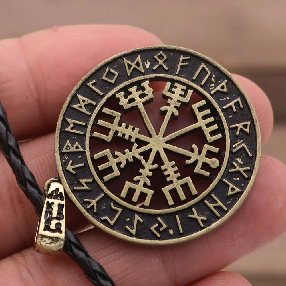 Viking Pirate Compass Naszyjnik Runa stop Men039s Popularne biżuterię9602765