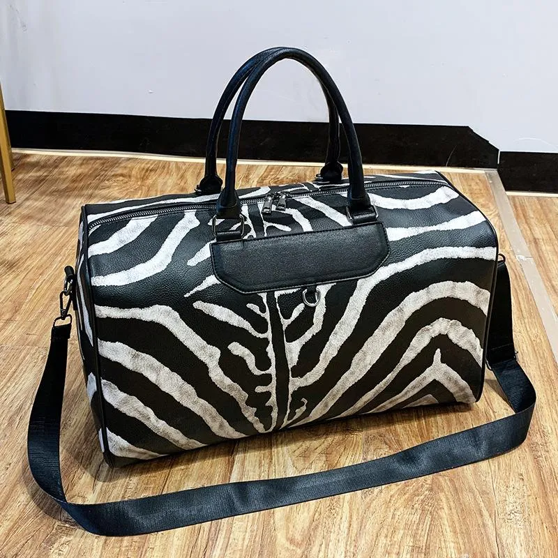 Duffel Bags Zebra Print Women's Travel Bag Large Capacity Handbag Leather Stripe Duffle Big Tote Weekend Overnight Gym For Wo208o