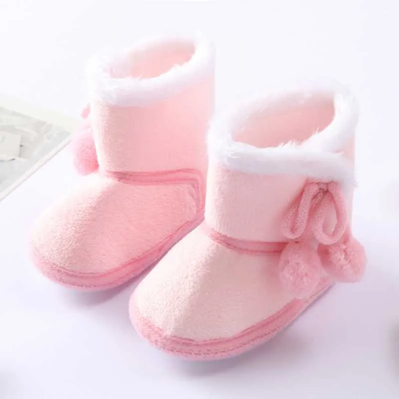 Enfant en bas âge bébé couleur unie plus velours coton chaussures nouveau-né double pompon semelle souple bottes de neige infantile premier marcheur pour filles garçons G1023