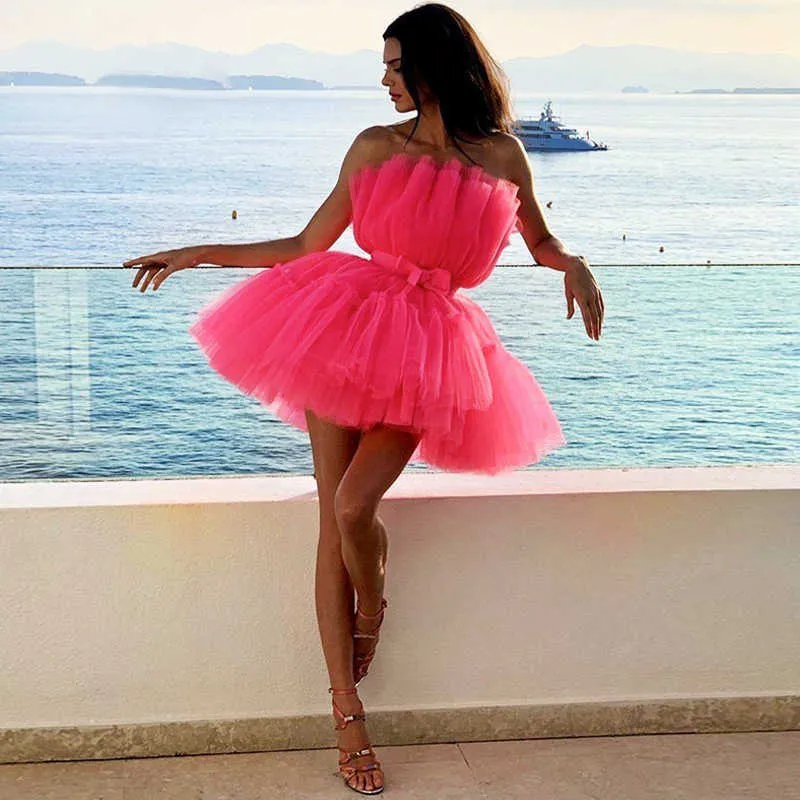 Femmes Summer Tutu Robe Hors Épaule Mesh Dos Nu Tutu Tulle Lolita Robe Plissée Femmes Bretelles Date Robe De Bal Robe Robes Q0712