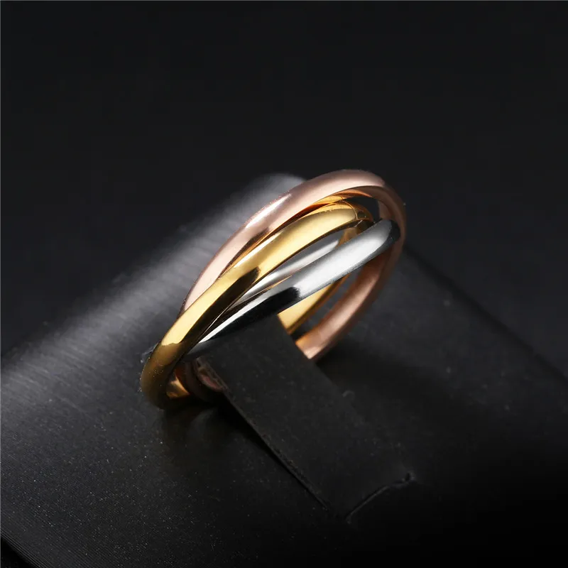 Fashion Classic Creative Creative Tre Winding Ring Women039s in acciaio inossidabile i Ringer Wedding Band Rings7323368
