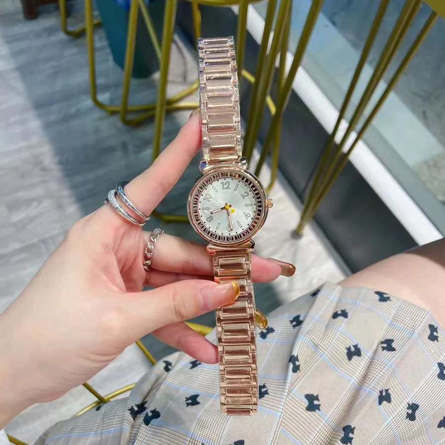 Marke Uhren Frauen Mädchen Stil Metall Stahl Band Quarz Armbanduhr L61