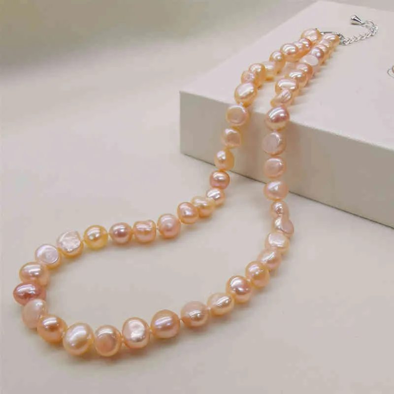 DAIMI Natürliche Süßwasser-Perlenkette im klassischen Stil in Schwarz/Weiß/Rosa/Lila für Damen