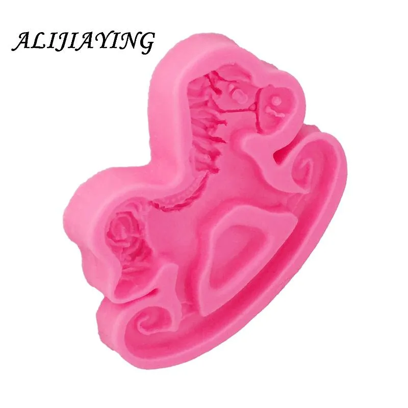 Cake Tools 3D Trojan Horse Shape Silicone Fondant Molds Baby Birthday Decorating Gumpaste Chocolate Moulds D0731280i