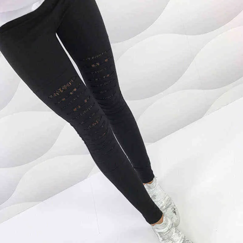 Mode d'été Sexy Dentelle Déchiré Trou Leggings Femmes Gothique Mince Élastique Noir Bandage Pantalon Mince Porter 211215