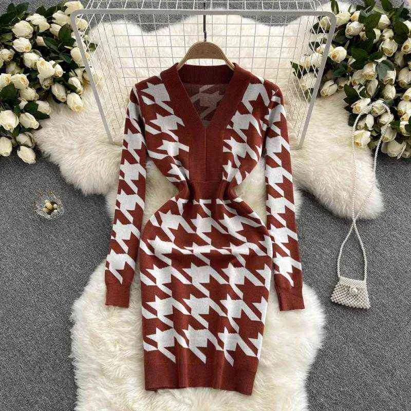 Singreiny vintage houndstooth stickad klänning kvinnlig mode koreanska elastiska slim penna klänningar höst vinter varm tröja klänning y220214