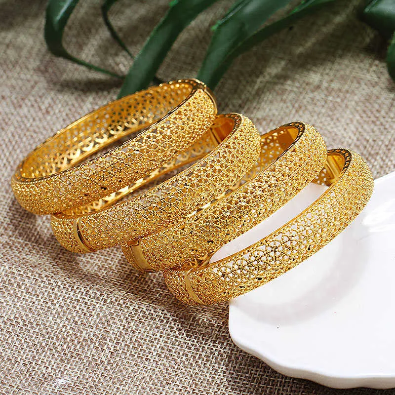 Free Choice Gold Color Wedding Bangles for Women Bride Can Open Bracelets Indian/ethiopian/france/african/dubai Jewelry Gifts Q0719