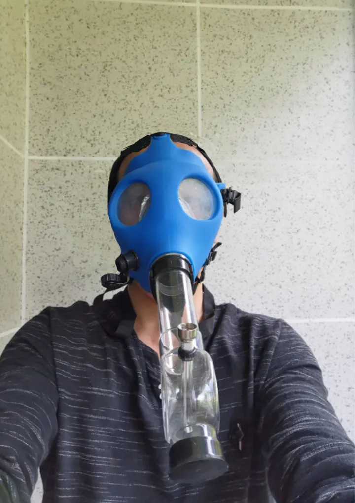 Gas Mask with Acrylic Smoking Bong Silicone Pipe Tabacco Shisha smoke pipes water pipe smoke accessory hookah for smoking pipe zeusart shop