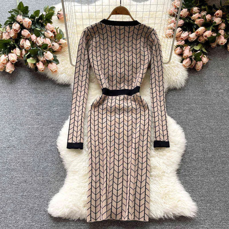 Alphalmoda Ny höstklänning 2021 V-hals singelbröst långärmad smal passform Kvinnor Chic Office Sweater klänning G1214