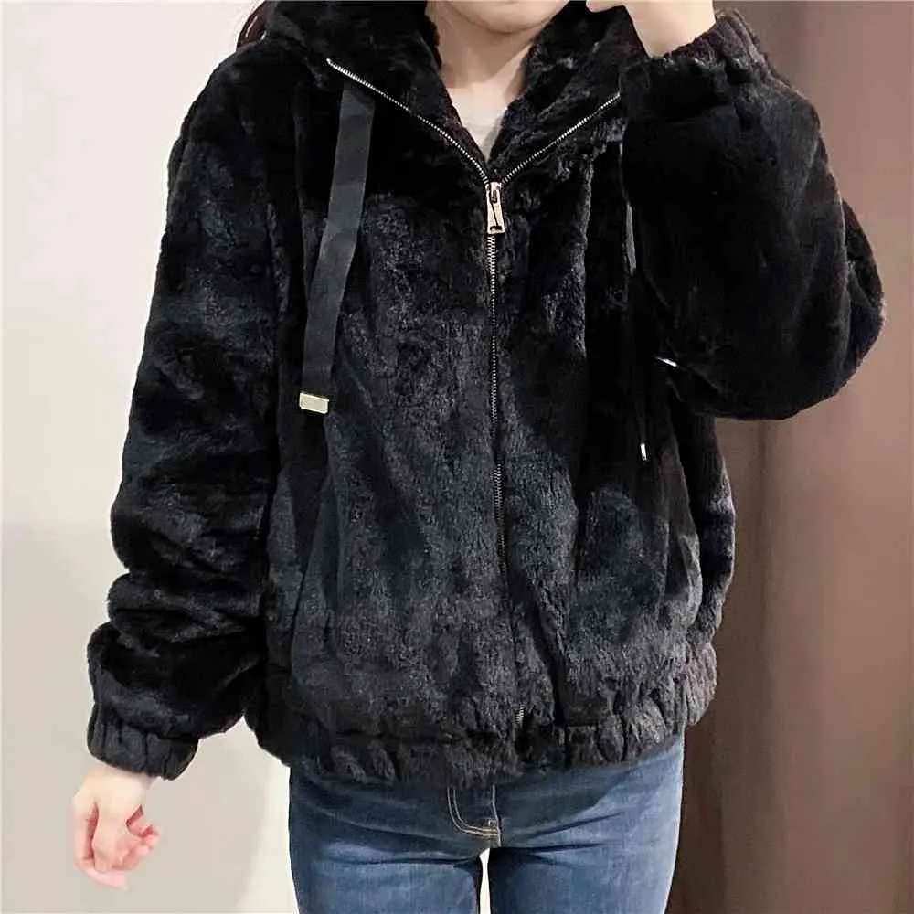 Mulheres Moda Inverno Faux Fur Hooded Jacket Feminino High Collar Ajustável Caída Ajustável Capa de Mangas compridas Bolsos Zip-up 210520