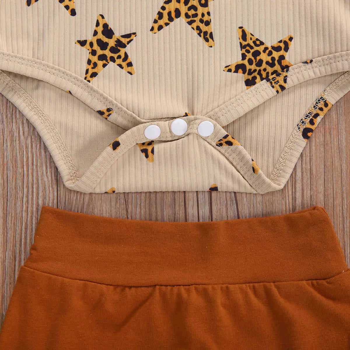 0-24M geborenes Kleinkind Baby Mädchen Stern Leopard Kleidung Set Gestrickter Strampler Rüschen Shorts Herbst Outfits 210515