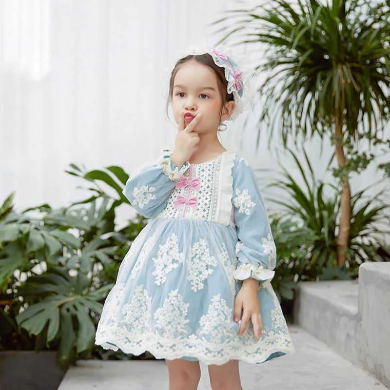 Spanska stil barn klänningar för tjejer ljusblå broderi långärmad prinsessa lolita baby kläder e5309 210610