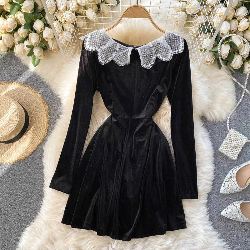 LY VAREY LIN Spring Autumn Women A-line Little Black Dress Lace Stitching High Waist Temperament Velvet 210526