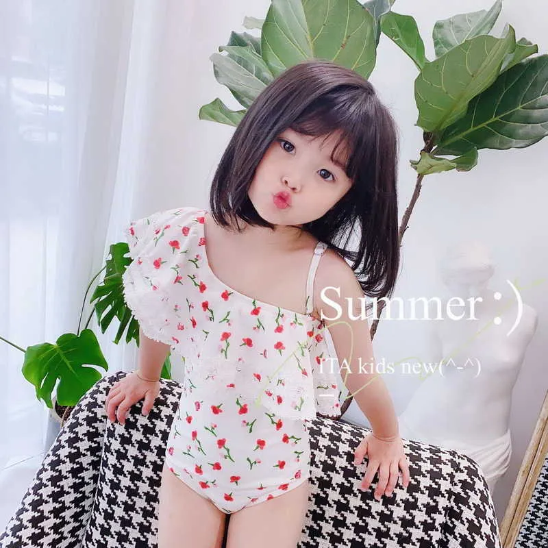 Estilo coreano Verão Adolescentes Meninas Swimwear 1-PCS Sets Floral Ruffles Swimsuit Streadsuit Crianças Roupas E1028 210610