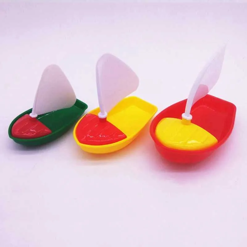 バスボート玩具プラスチックヨットおもちゃおもちゃ浴槽帆船おもちゃのためのマルチカラースモールミドルラージサイズH10151117859