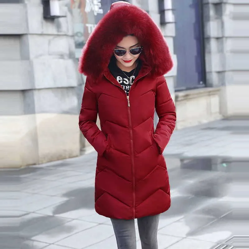 Grande taglia 6xl 7xl Women's Winter Gacks Fashion White Black Coat Female Big Pellino inverno Parkas con cappuccio caldo Outwear lungo 210819