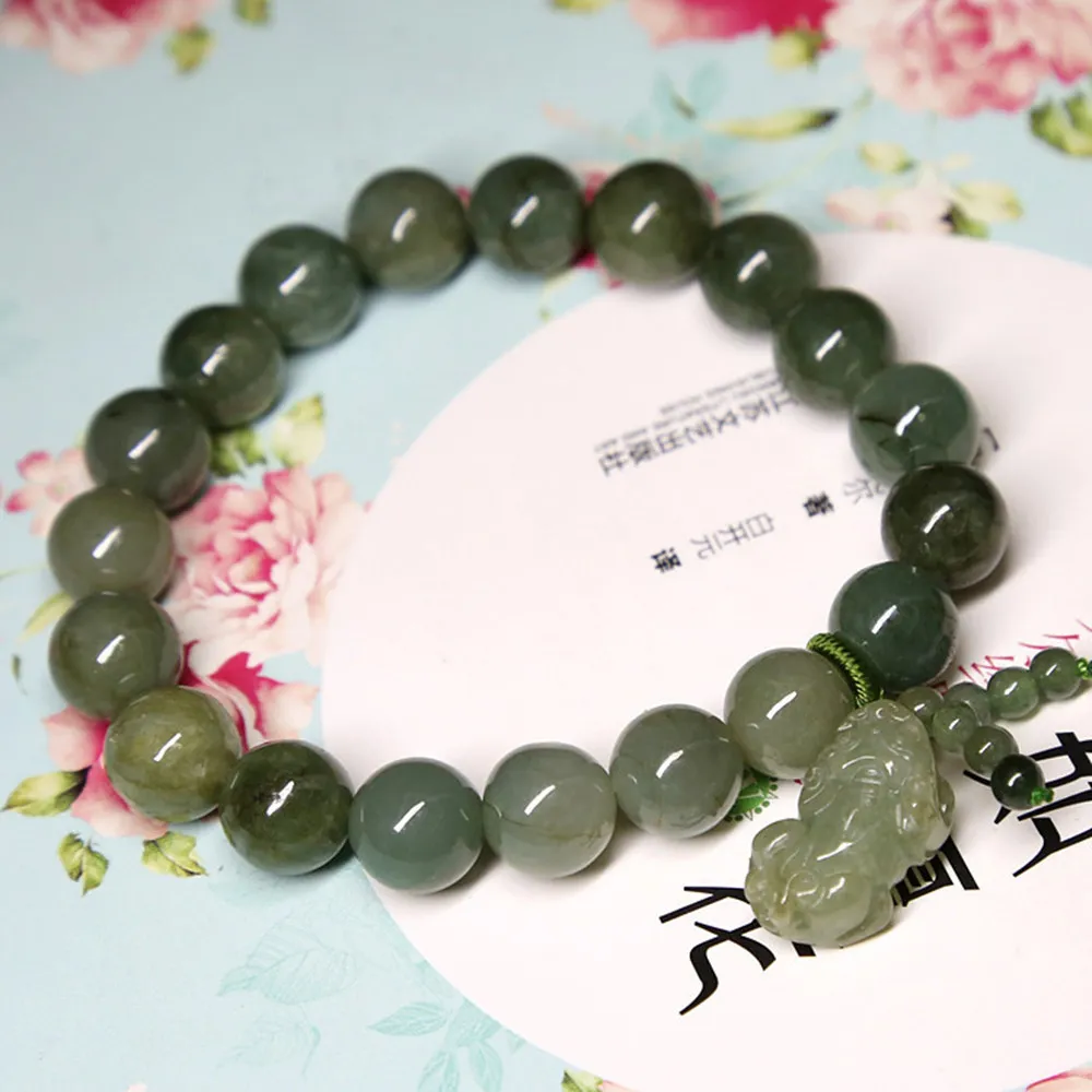 Trendigt naturligt 10 mm jadeitarmband oljegrönt Pixiu män och kvinnor berlockarmband DIY-pärlor Tillbehör Födelsedagspresent Hela