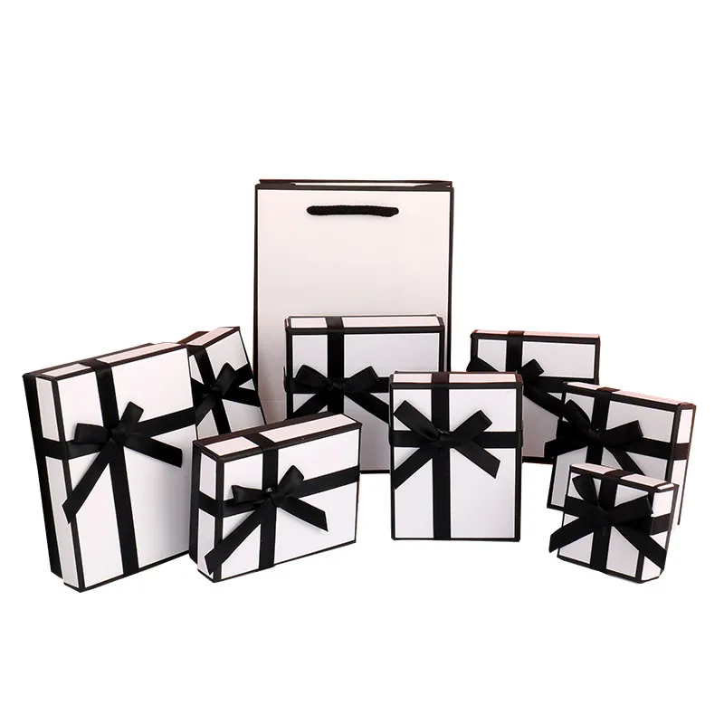 Wit en zwart geschenkdozen met kant strik weergeven detailhandel verpakking doos voor mode-sieraden ketting armband oorbel sleutelhanger hanger rin