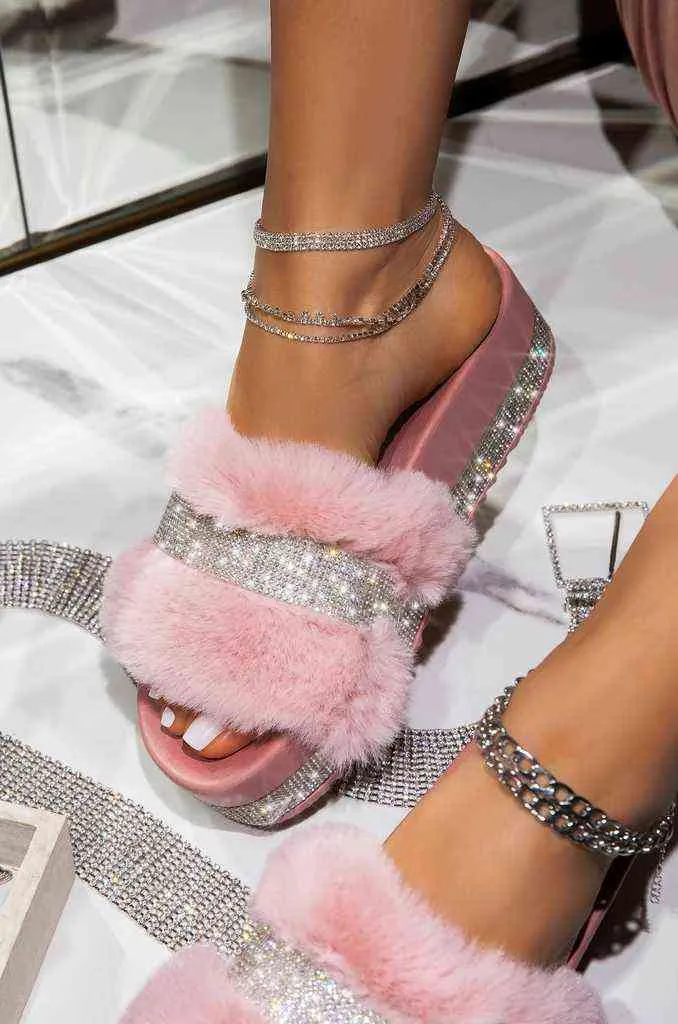 Luxury Designer Women Fur Rhinestone Slippers Platform Wedges Heel Solid Fluffy Furry Slides Outside Sexy Shoes Ladies Whosale AA220307