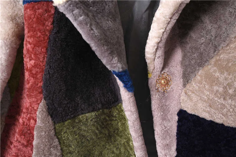 여성을위한 진짜 모피 양피 코트 겨울 패션 모직 코트 여성 따뜻한 아웃웨어 패치 워크 양 전단 재킷 210816