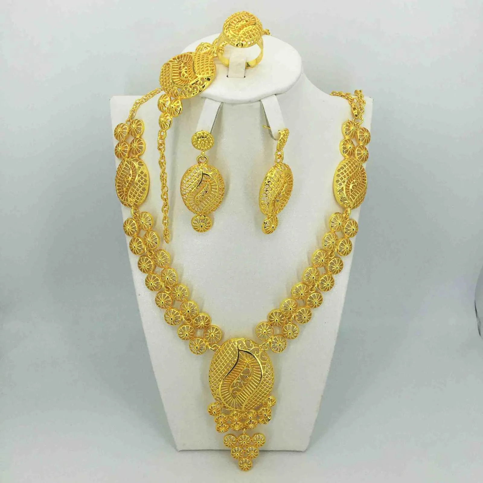Set di gioielli da sposa da sposa di moda perle africane perle Dubai Gold Color Dichiarazione di gioielli costumi 2110153741469