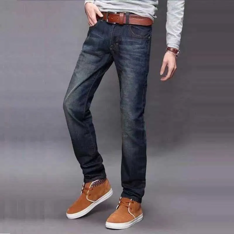Jeans da uomo classici casual a vita media in denim dritto pantaloni lunghi pantaloni comodi vestibilità ampia nuovi jeans da uomo di marca X0621