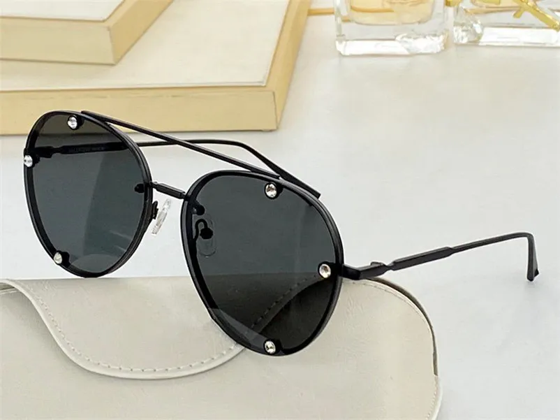 2045 Fashion Summer Style Gradient Lens Sunglasses UV 400 Protection for Women Vintage Metal Round Crame Round Top Qualité