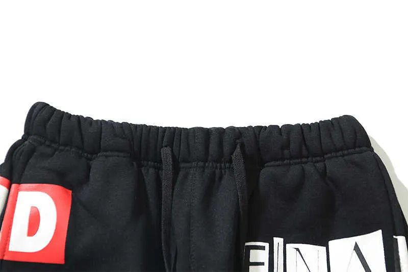 Pantaloni da uomo Chaopai Saint Japan Limited alfabeto terra stampata pantaloni sportivi casual uomo e biancheria intima da donna
