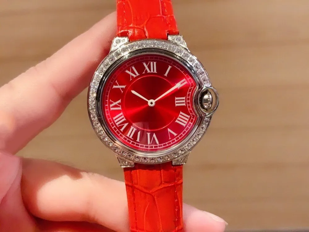 Nieuwe vrouwen quartz polshorloge dames rvs roman digitale horloges casual rood lederen band strass armband 36mm