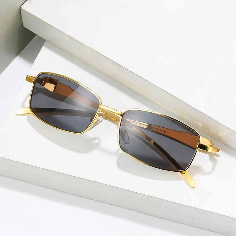 2024 Nova qualidade de alta qualidade 10% de designer de luxo Novos óculos de sol masculinos e femininos 20% de desconto na moda de metal de metal